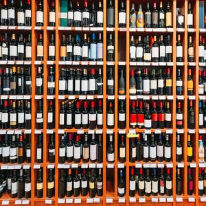 Un commerce de vin pour la vente de bouteille de vin
