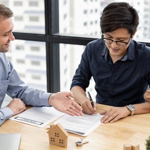 Un courtier pour un prêt immobilier d'une maison