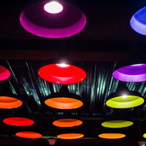 Un fabricant de luminaire dans une exposition