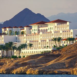 Un hôtel en bord de mer